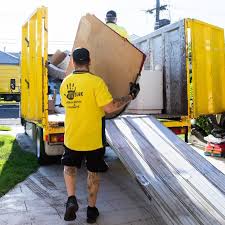 Best Garage Cleanout  in West Dundee, IL